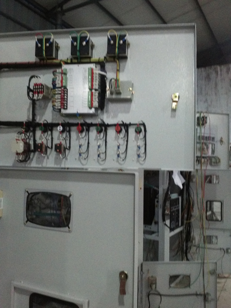 XGN66-12-仪表门接线工艺横平竖直